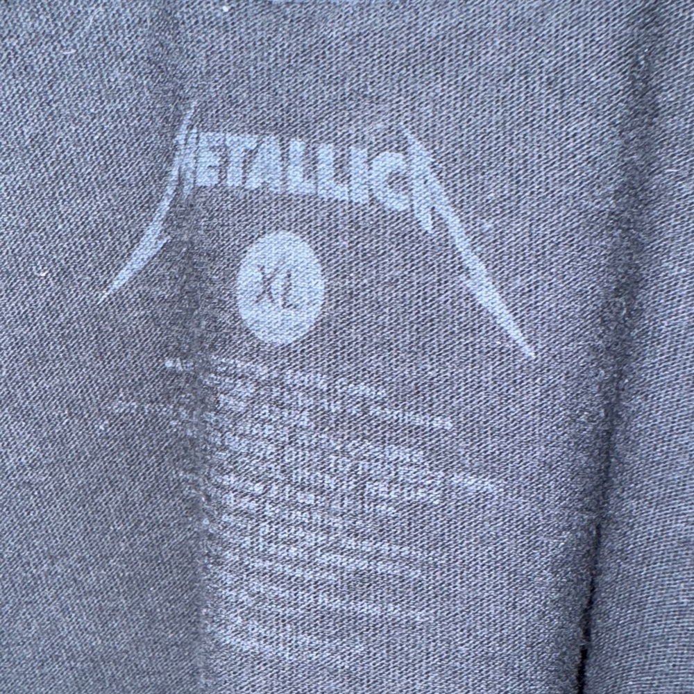 Black Metallica graphic Tee. XL. EUC - Picture 2 of 2